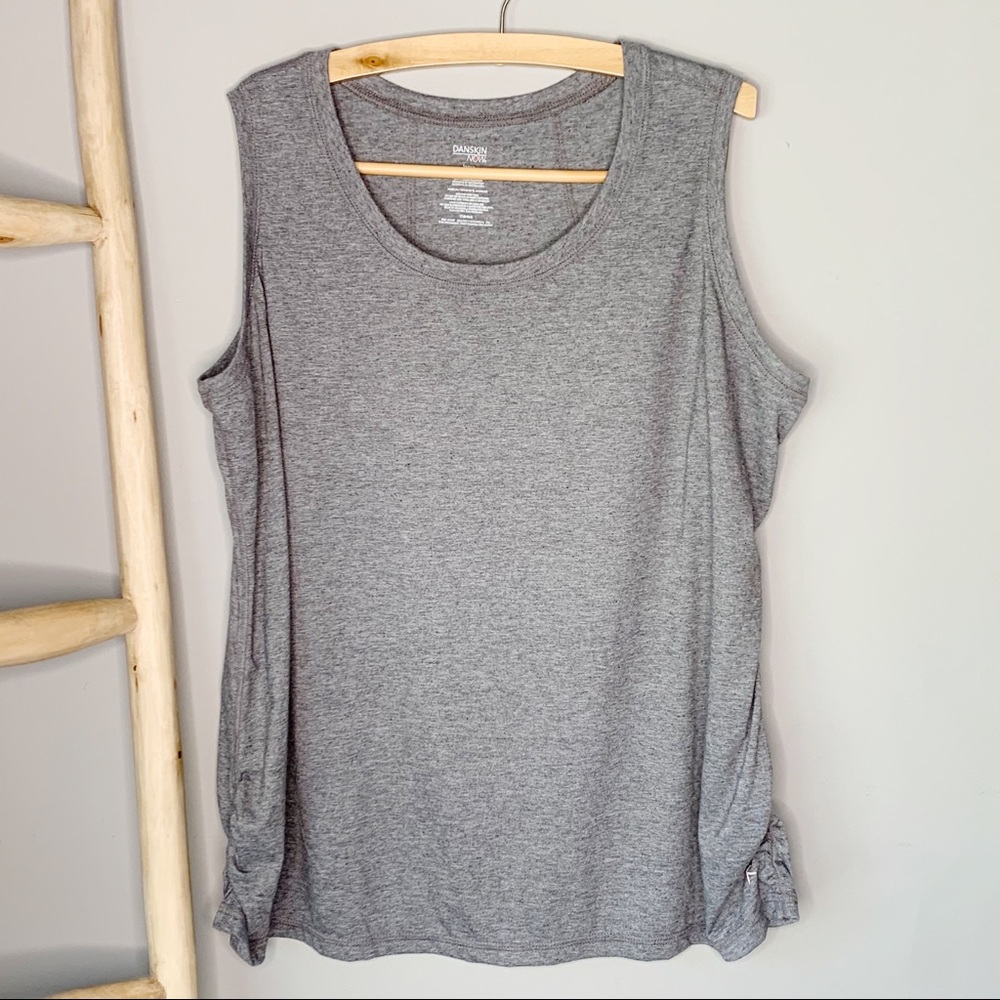 Danskin Now sleeveless tank workout ruched sides